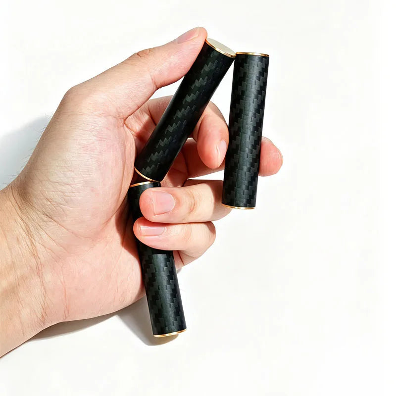 carbon-fibre-look magnetic fidget spinner - view 2